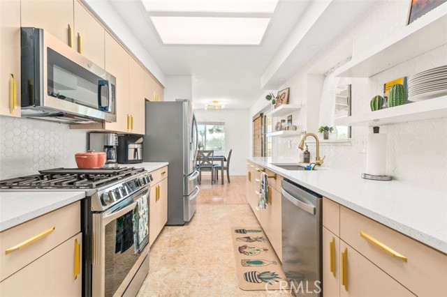 MLS #JT25242183 image #9