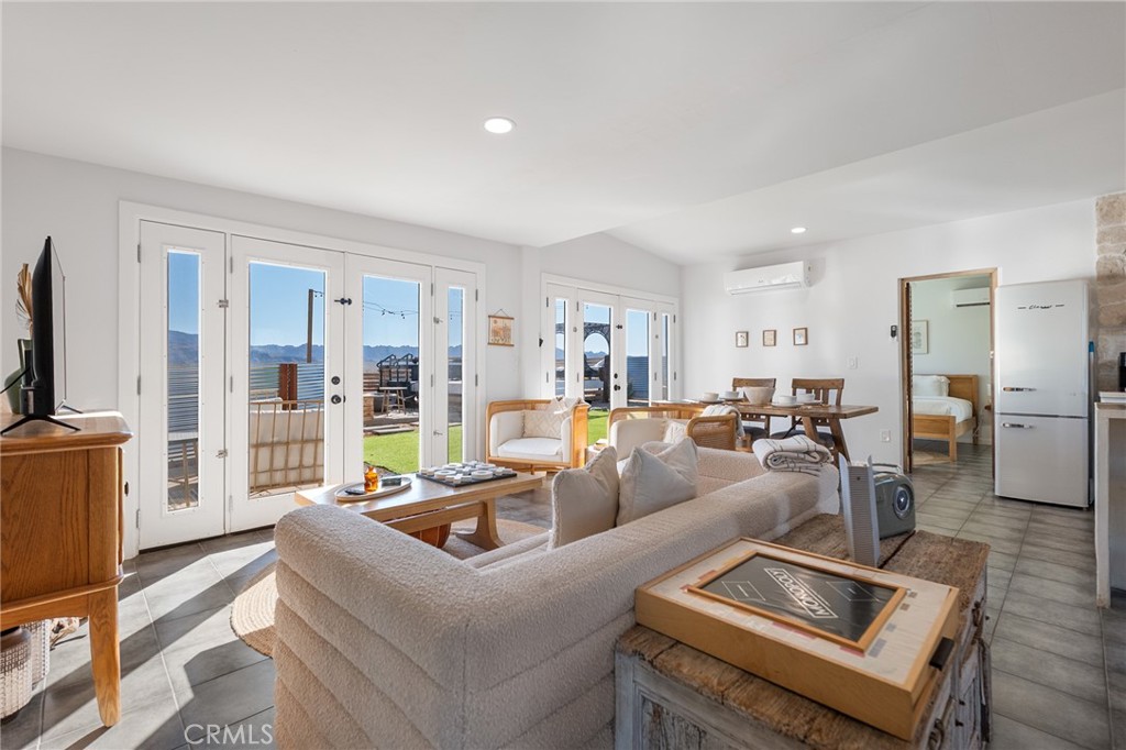 MLS #JT25249211 image #2