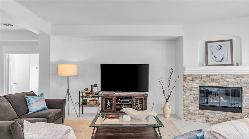 MLS #LG25059685 image #11