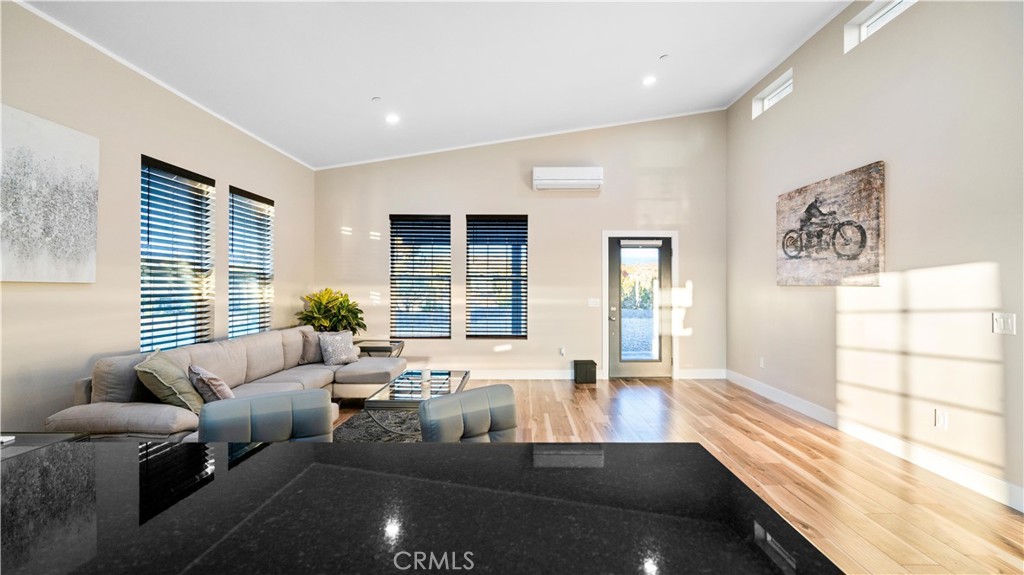 MLS #NP22225386 image #23