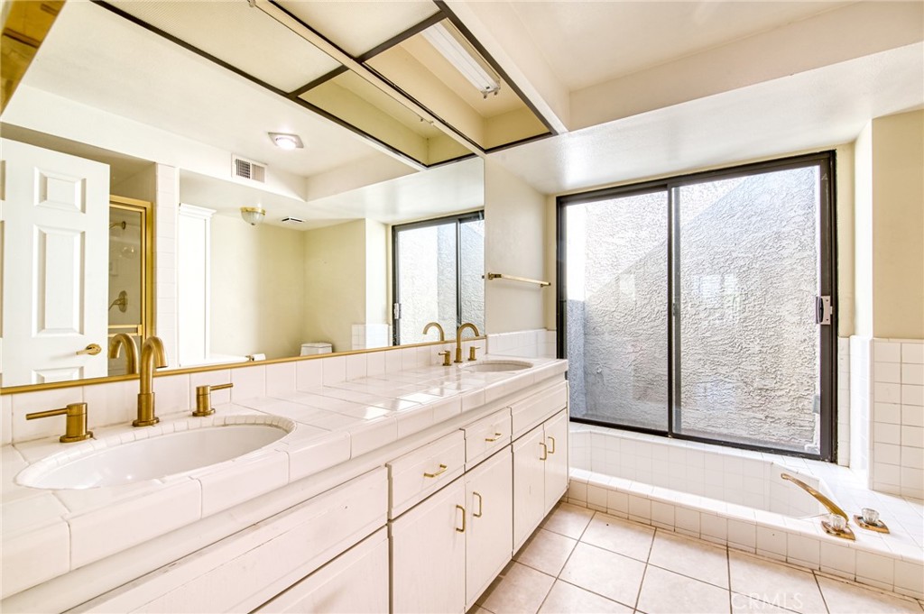 MLS #NP25067872 image #13