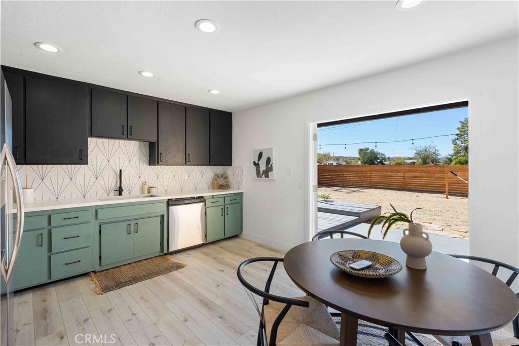 MLS #OC24223209 image #21