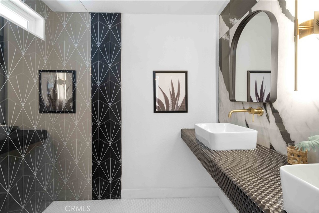 MLS #OC24223209 image #4