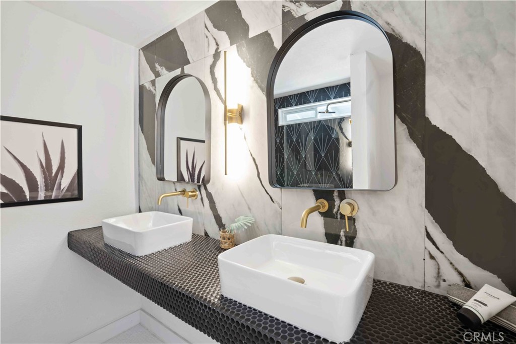 MLS #OC24223209 image #5