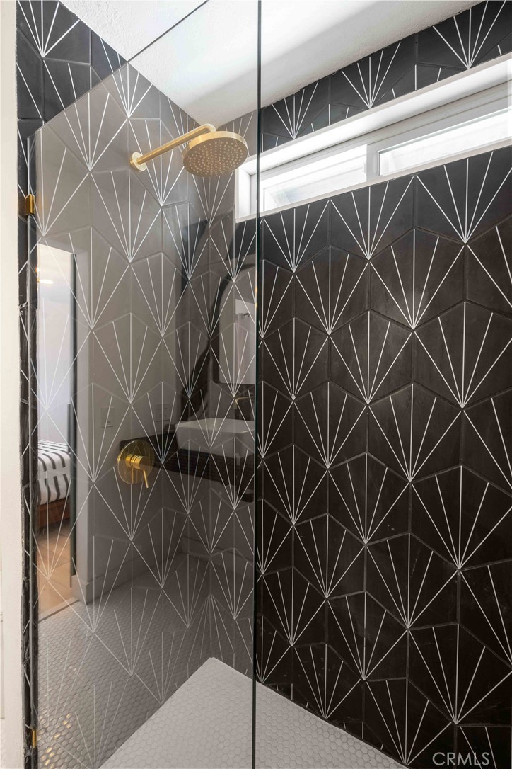 MLS #OC24223209 image #7