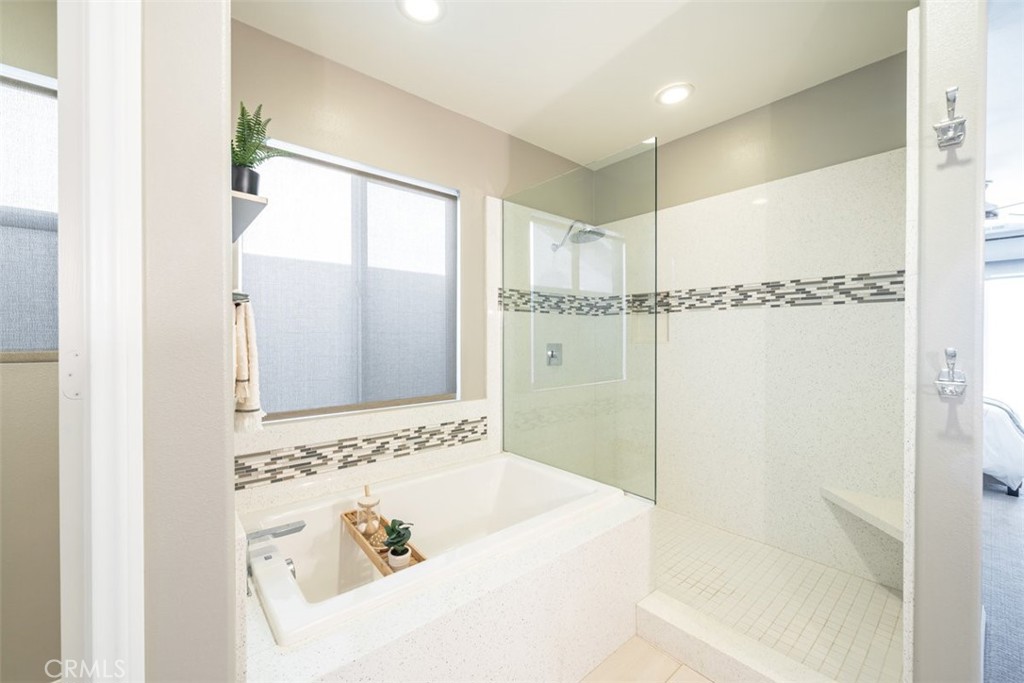 MLS #OC24236075 image #26