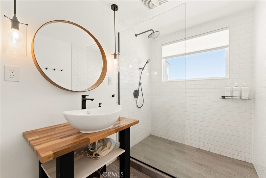 MLS #OC24238491 image #20