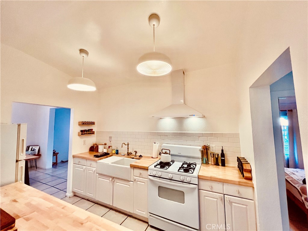 MLS #OC24240185 image #11