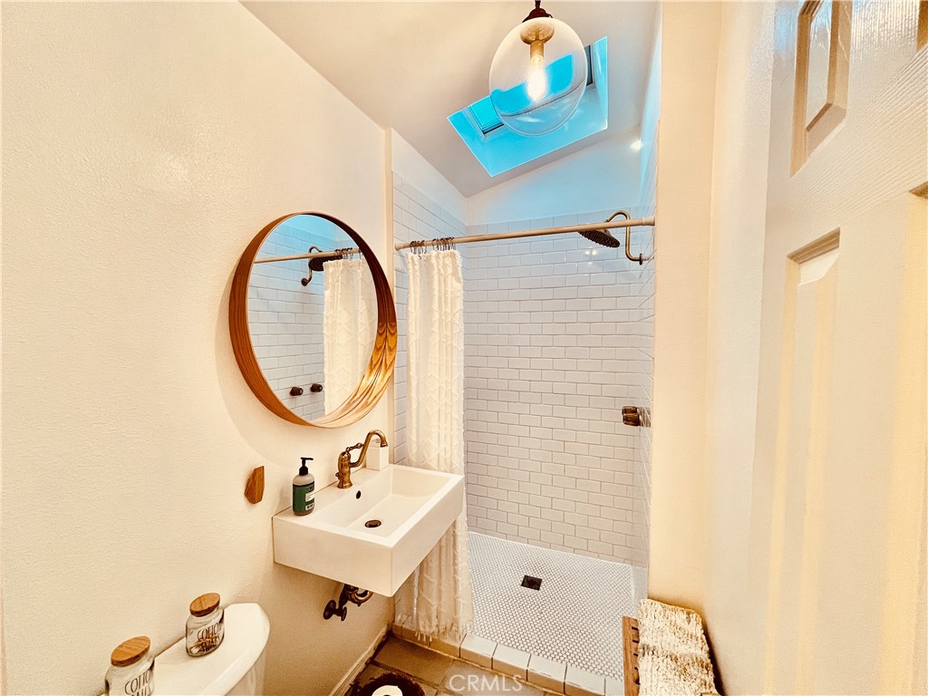 MLS #OC24240185 image #22