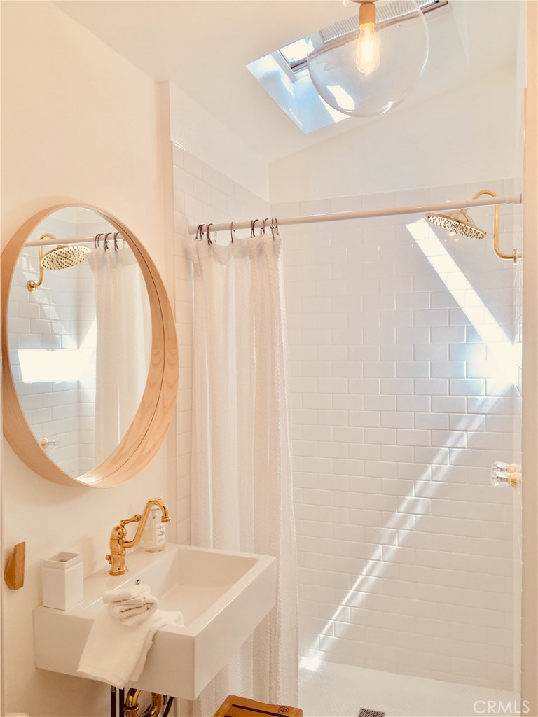 MLS #OC24240185 image #25