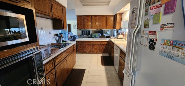 MLS #OC25014097 image #9