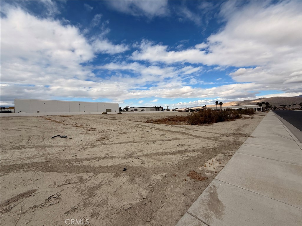 MLS #OC25019593 image #2