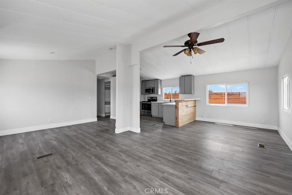 MLS #OC25020942 image #13