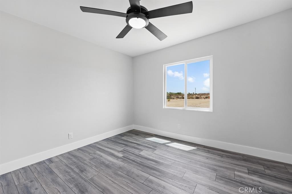 MLS #OC25020942 image #17