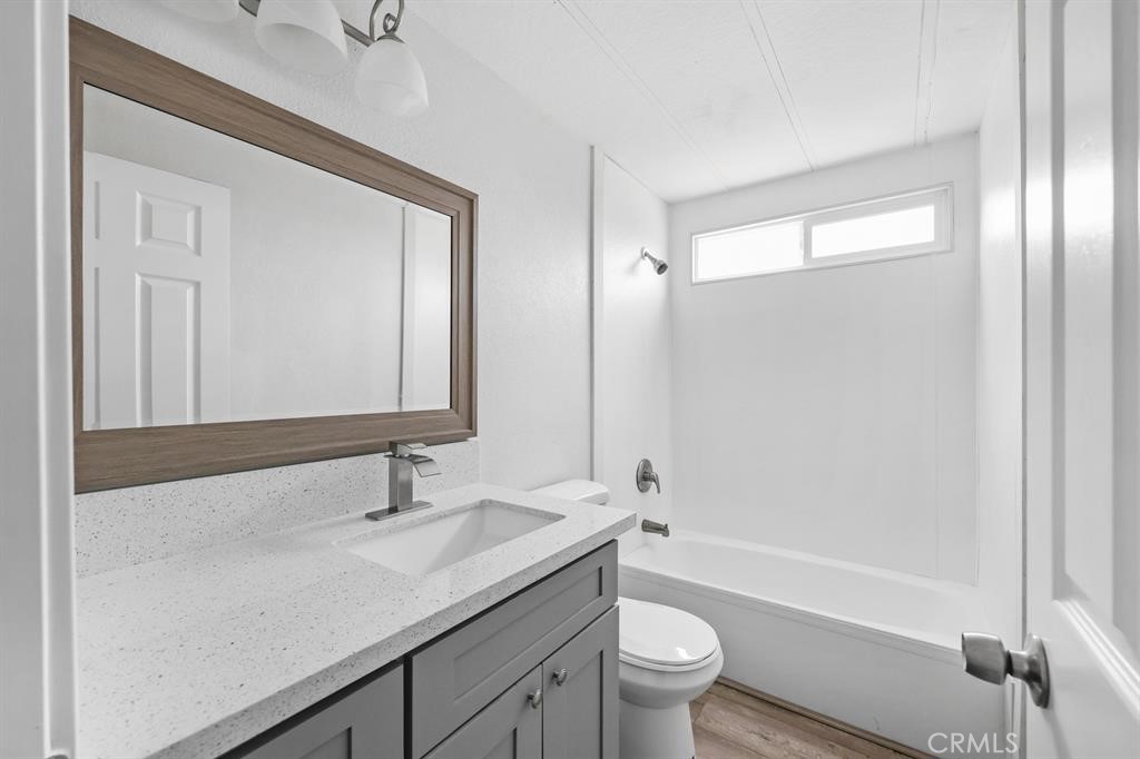 MLS #OC25020942 image #35