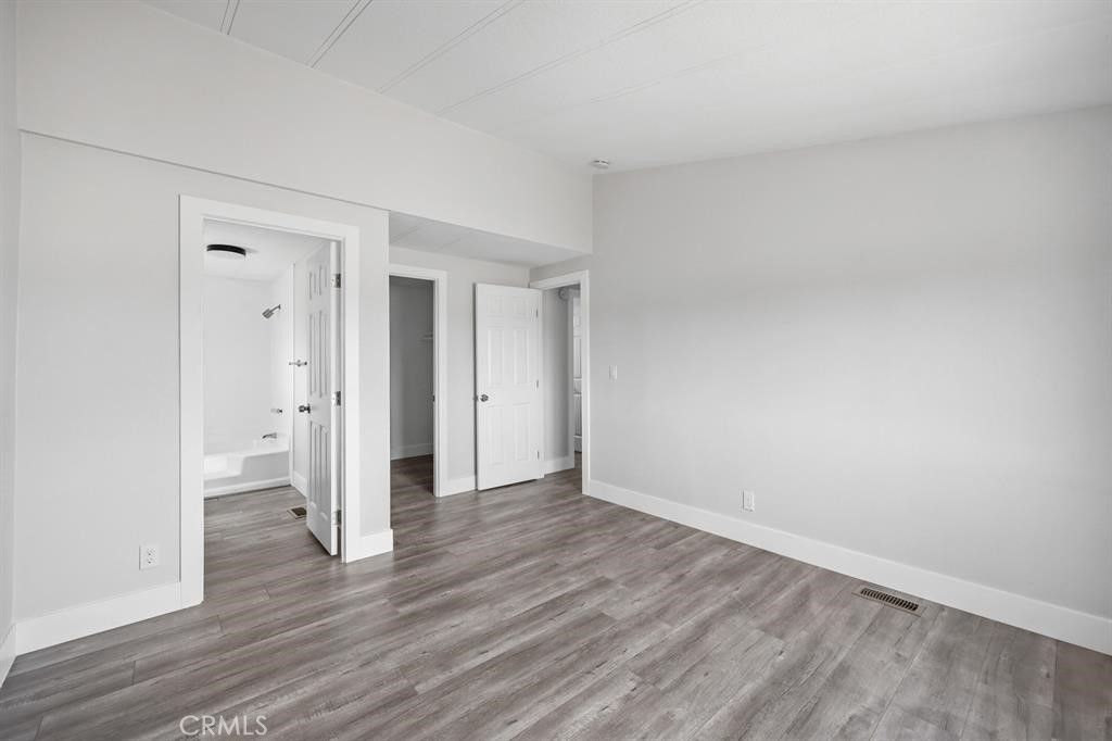 MLS #OC25020942 image #8