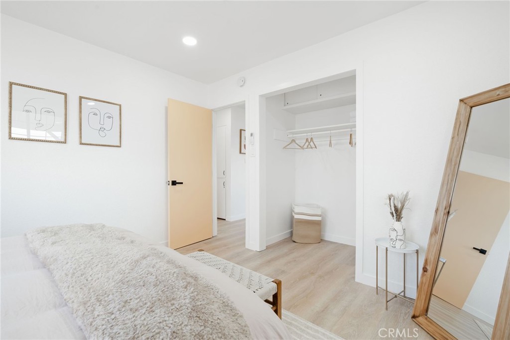 MLS #OC25020993 image #20