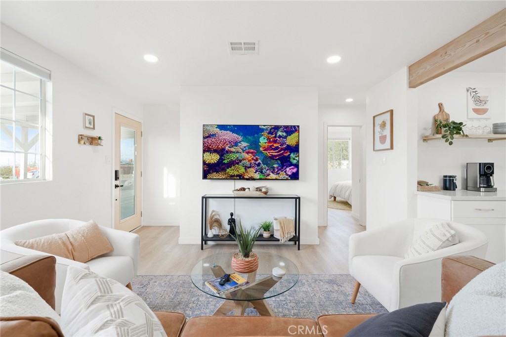 MLS #OC25020993 image #3