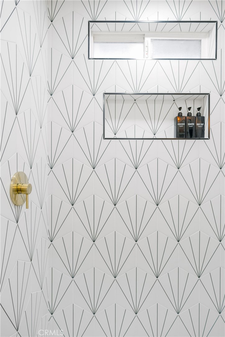 MLS #OC25020993 image #38