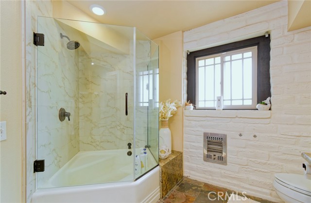 MLS #OC25038034 image #23