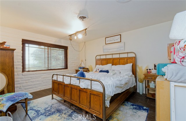 MLS #OC25038034 image #24