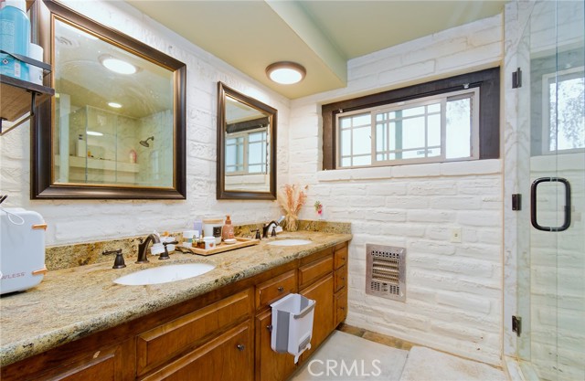 MLS #OC25038034 image #28