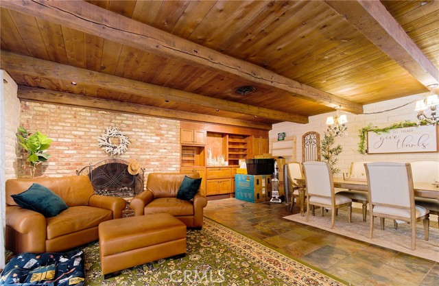 MLS #OC25038034 image #5