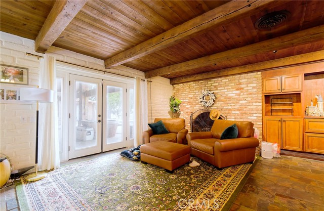 MLS #OC25038034 image #6