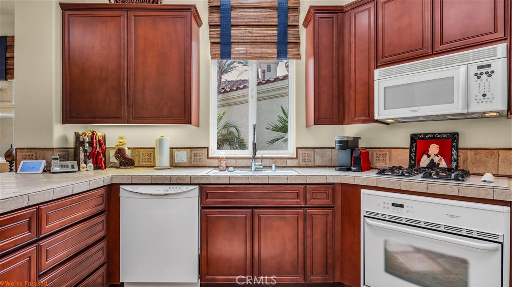 MLS #OC25051952 image #12