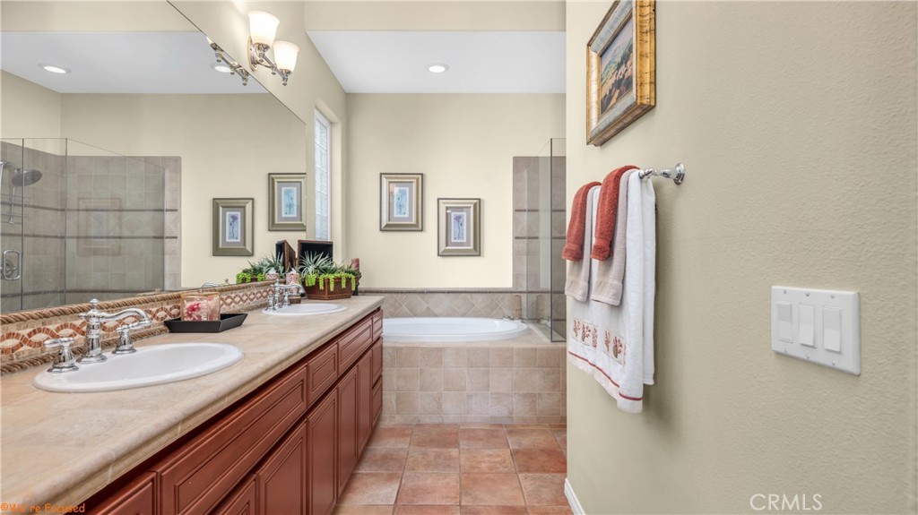 MLS #OC25051952 image #19