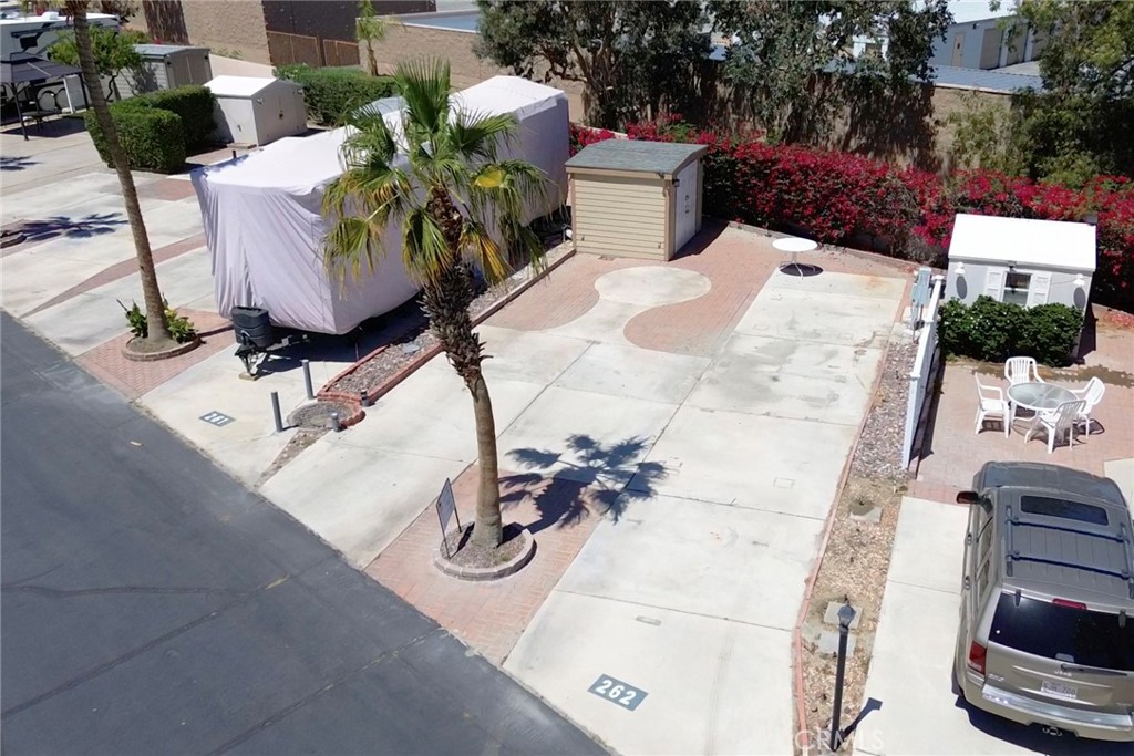 MLS #OC25058447 image #0