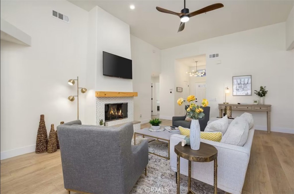 MLS #OC25063877 image #2