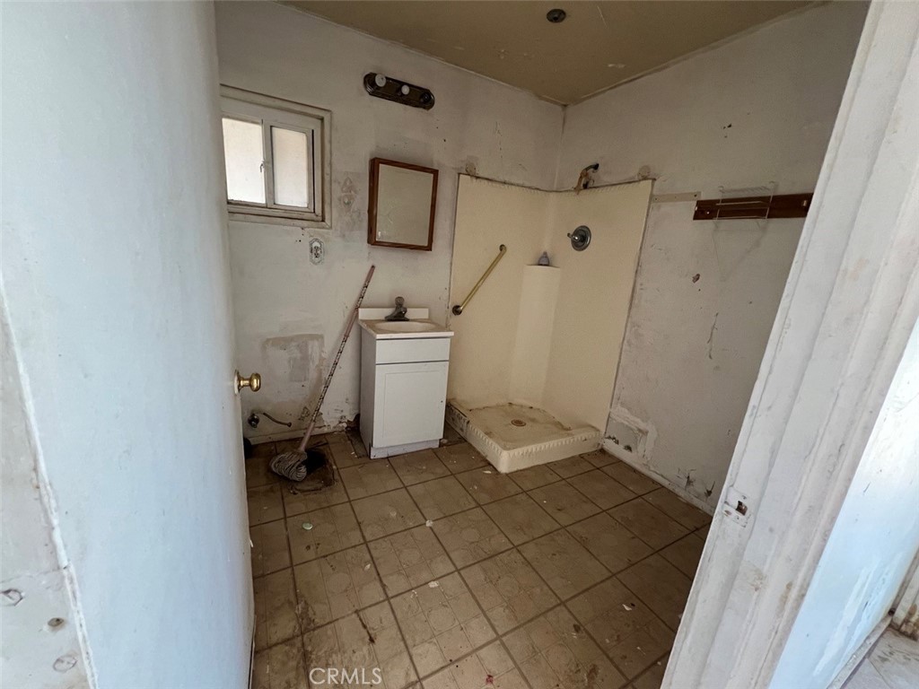 MLS #OC25068734 image #17