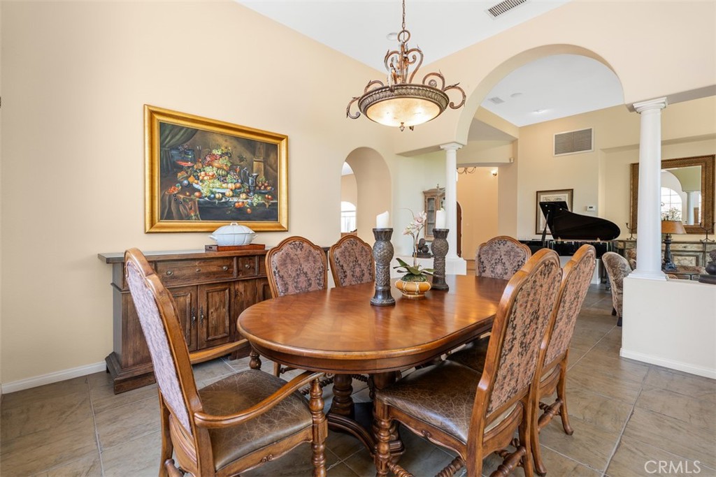 MLS #OC25079682 image #3