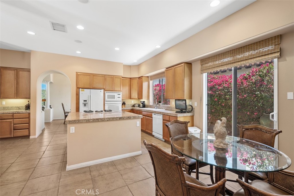 MLS #OC25079682 image #5