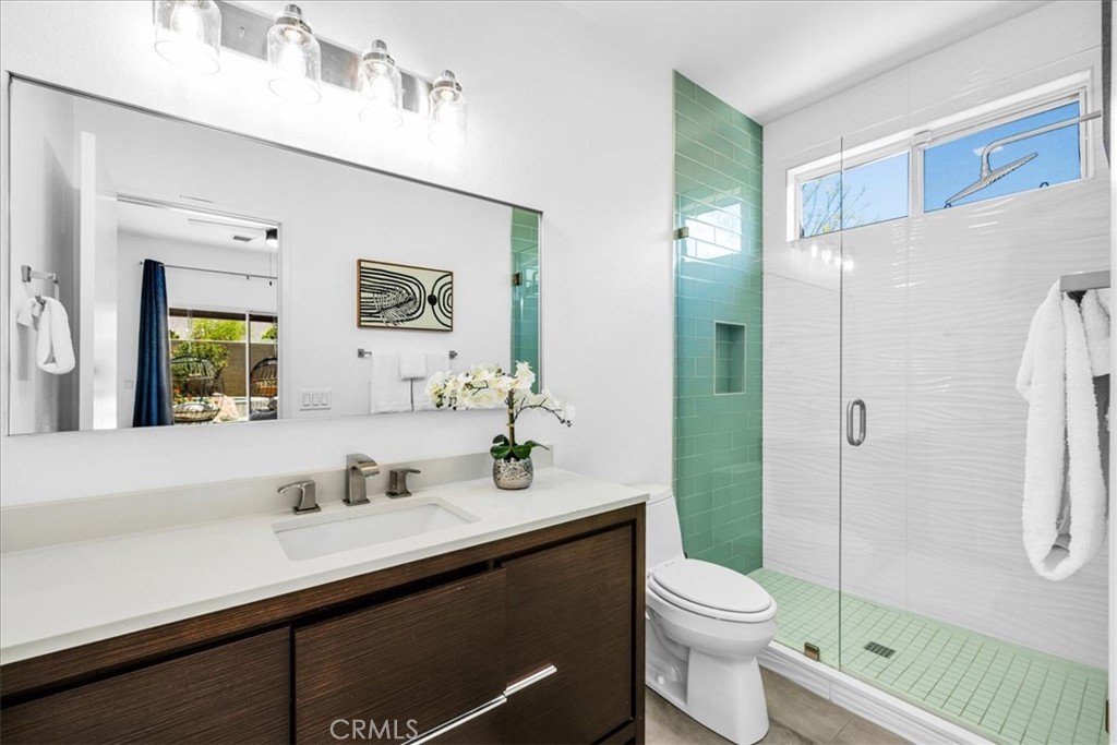 MLS #OC25102142 image #15