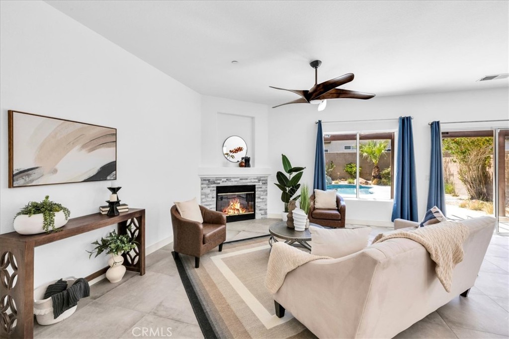 MLS #OC25102142 image #3