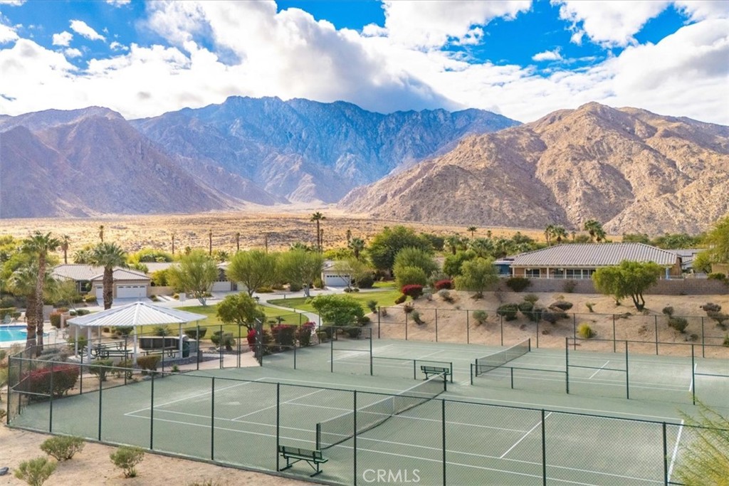 MLS #OC25102142 image #43