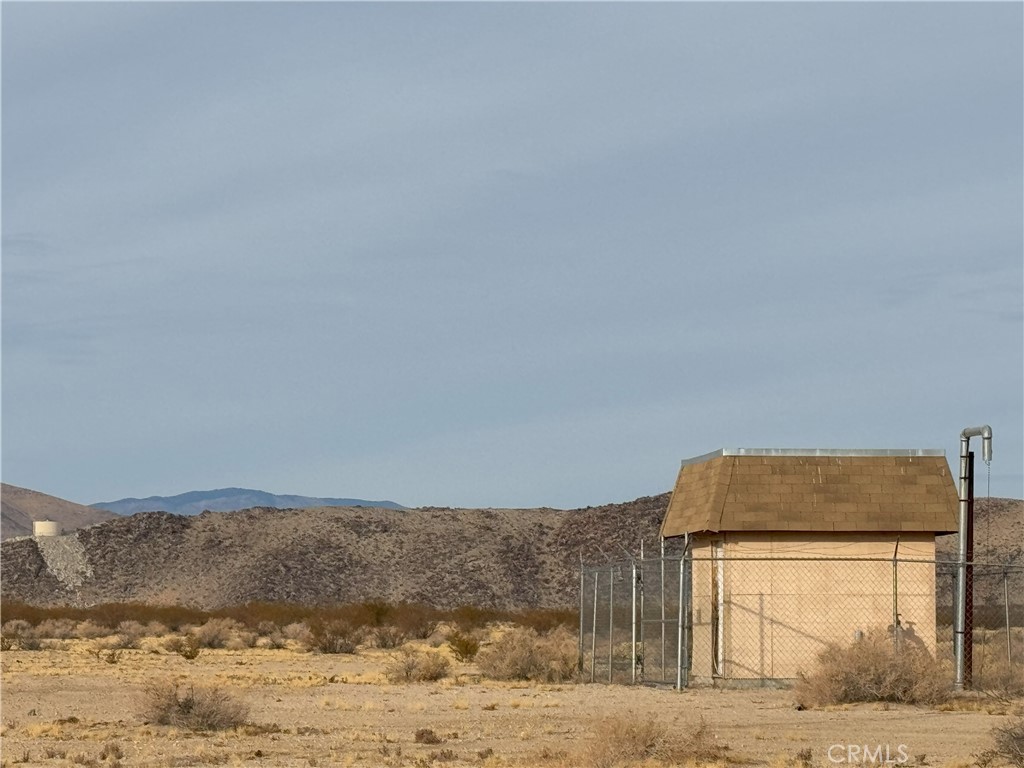 MLS #OC25102463 image #6