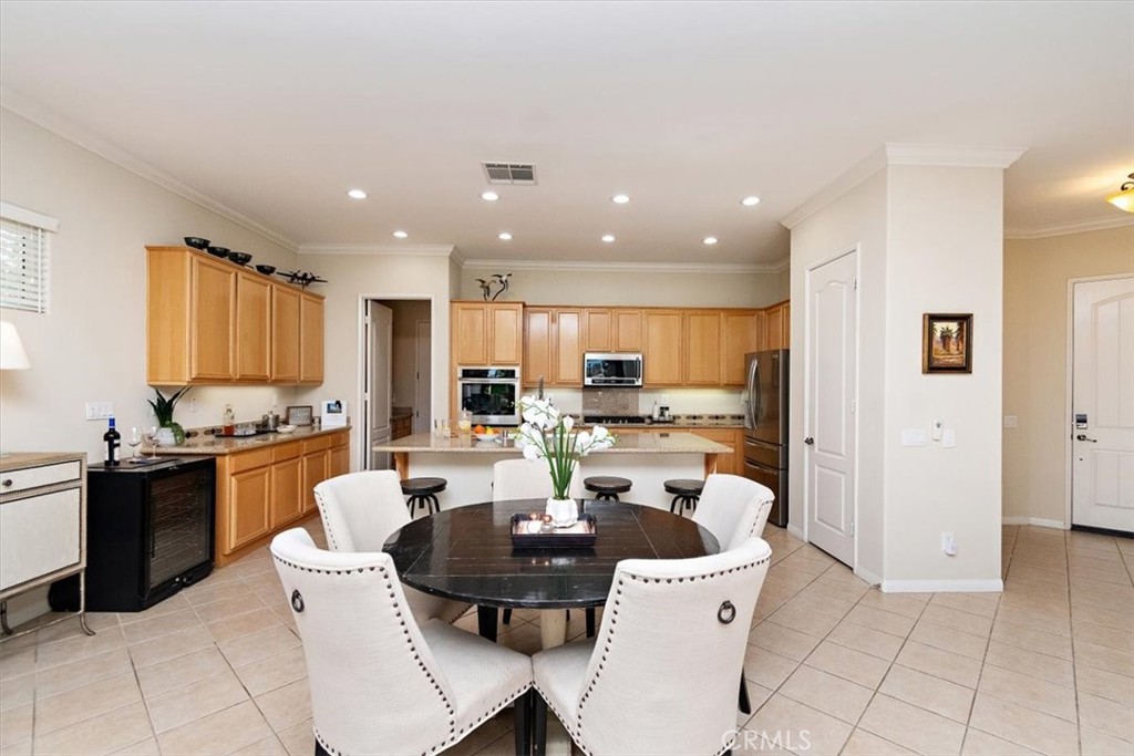 MLS #OC25102698 image #10