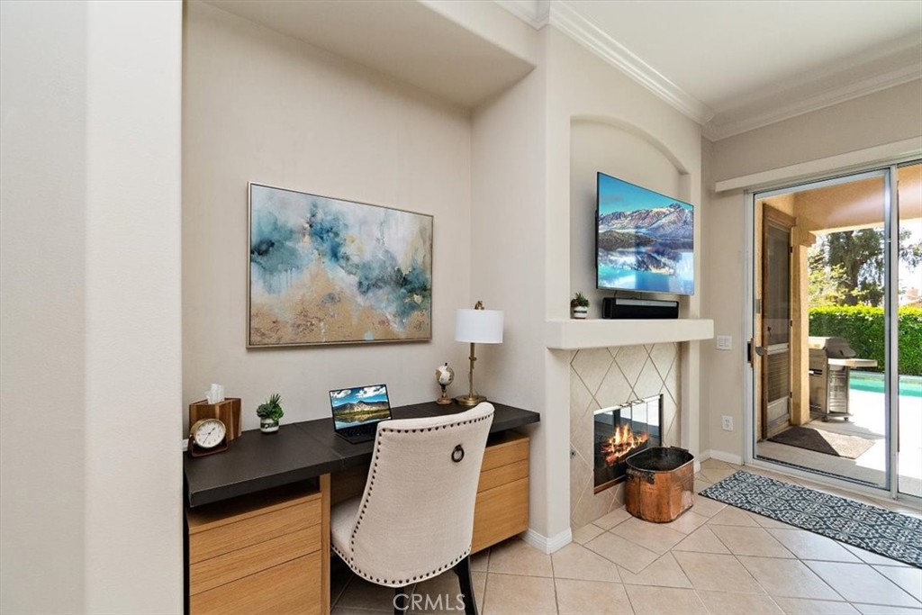 MLS #OC25102698 image #12