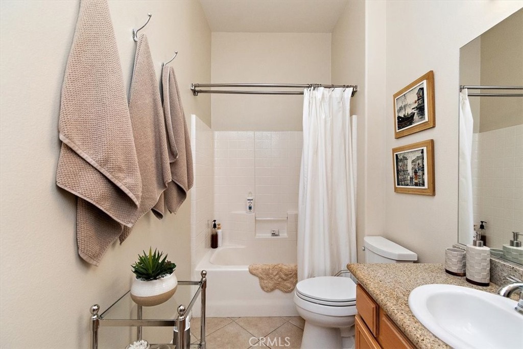 MLS #OC25102698 image #27