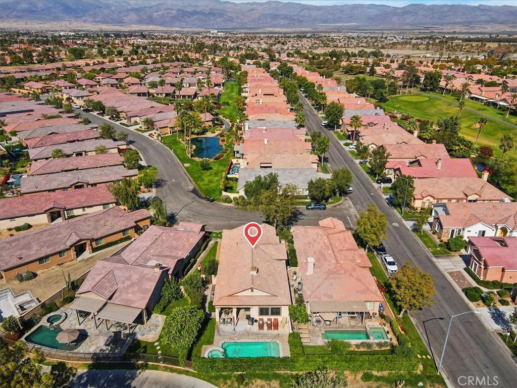 MLS #OC25102698 image #39