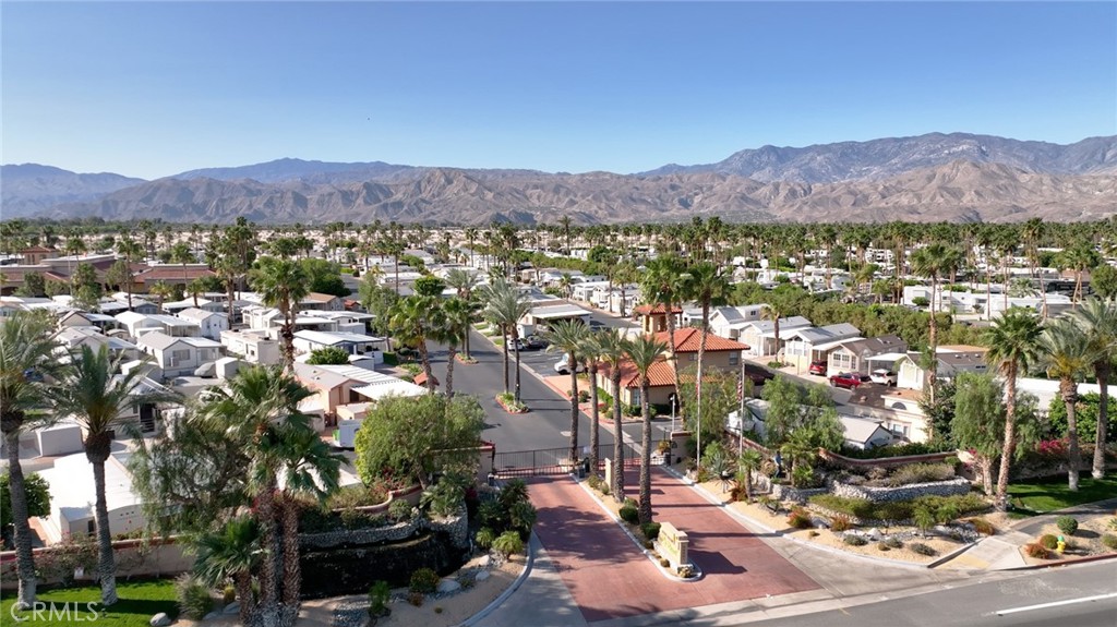 MLS #OC25107501 image #9