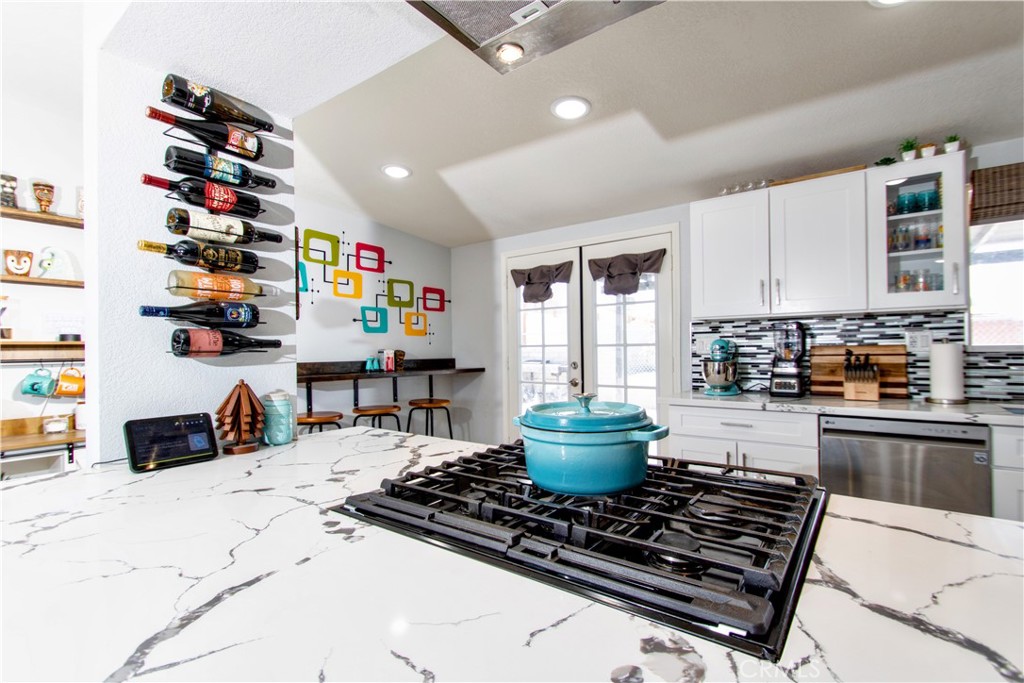 MLS #OC25112114 image #14