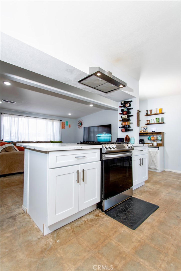 MLS #OC25112114 image #19