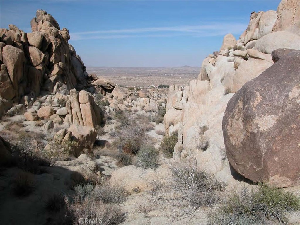 MLS #OC25122108 image #2