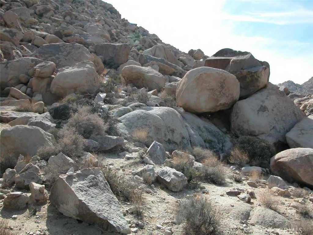 MLS #OC25122108 image #6