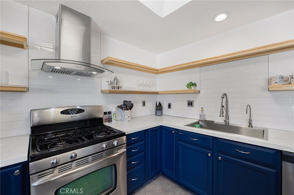 MLS #OC25125165 image #10