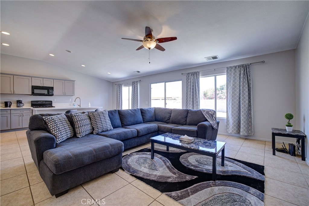 MLS #OC25129680 image #10